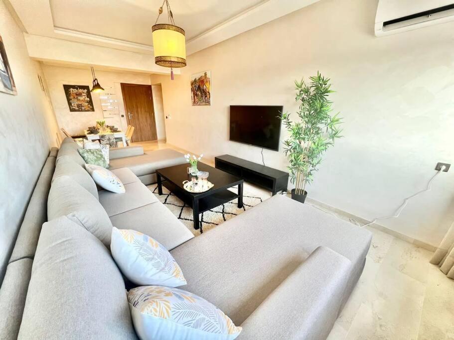 Cozy&Elegant Apartment/Pool/City Center/Gueliz Marrakesh Bagian luar foto